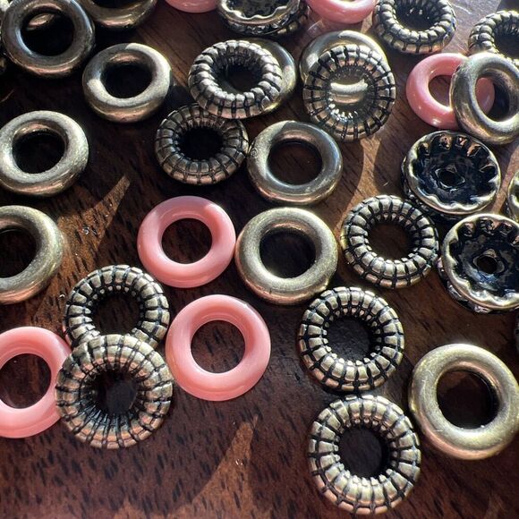 Set Of 59 Gold Tones And Pink Bracelet Spacers - Picture 3 of 6